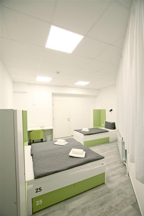3F Hostel Zagabria Esterno foto