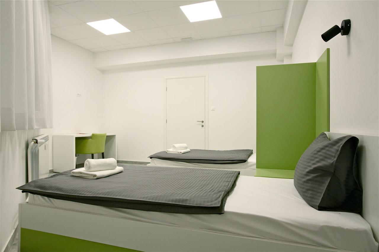 3F Hostel Zagabria Esterno foto