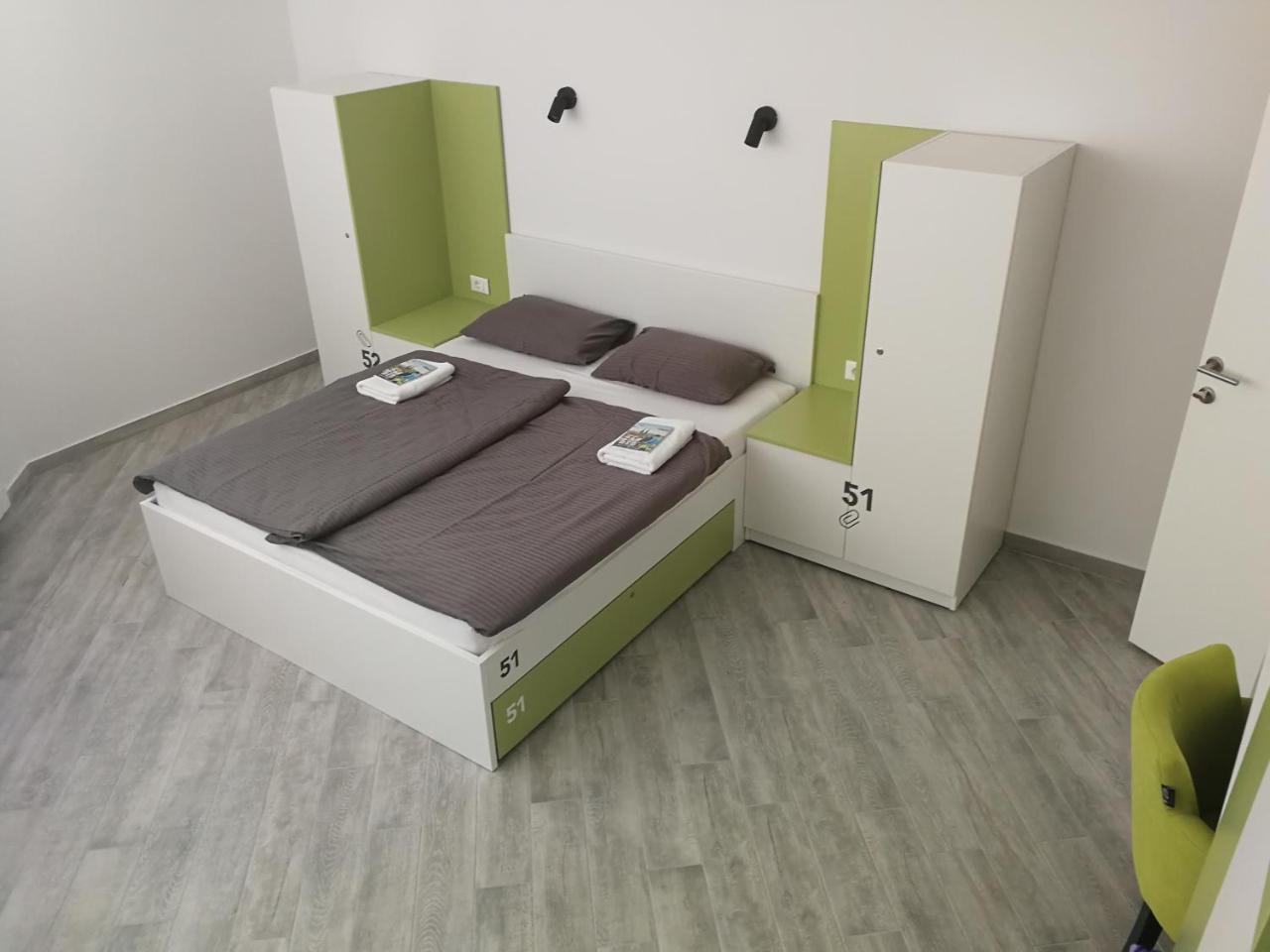 3F Hostel Zagabria Esterno foto