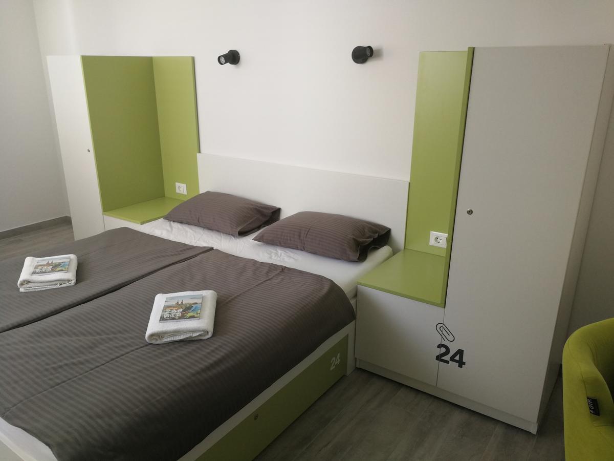 3F Hostel Zagabria Esterno foto